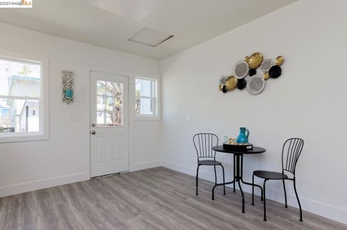 950 39 St, Oakland CA 94608-3899 exterior