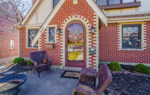 912 Clayton Ct, Newport, KY 41073-1617