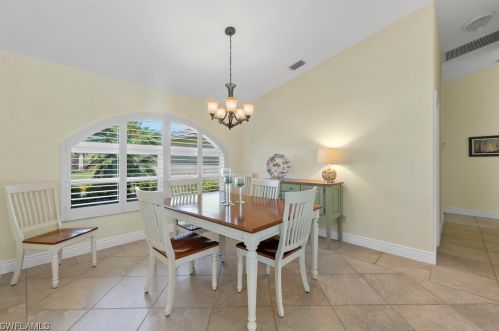 23463 Olde Meadowbrook Cir, Bonita Springs FL 34134-9132 exterior