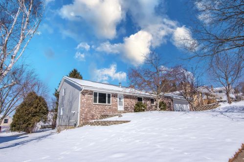 1500 Jefferson St, West Bend, WI 53090-1343