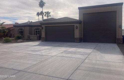 3651 Bluegrass Dr, Lake Havasu City, AZ 86406-6421