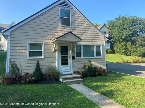 134 Linden Ave, Monmouth Hills, NJ 07732-1308