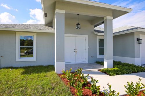304 La Mancha Ave, West Palm Beach, FL 33411-1036
