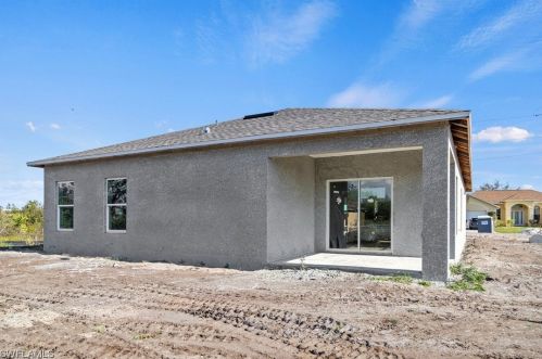 139 Pembroke St, Lehigh Acres FL 33974-0440 exterior