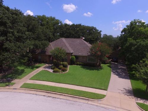 829 Mayfair Hill Ct, Bedford, TX 76021-4351