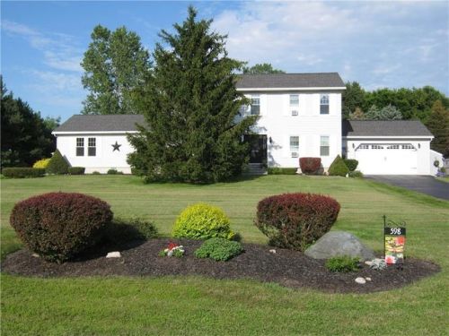 598 Marbletown Rd, East Palmyra, NY 14513-9401
