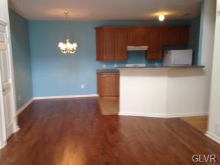 619 Prestwick Dr, Easton PA  18042-6978 exterior