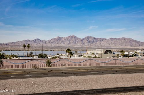 475 Lake Havasu Ave, Lake Havasu City AZ  86403-4795 exterior