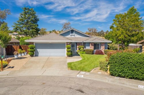 1423 Fry Ct, Benicia CA  94510-2576 exterior