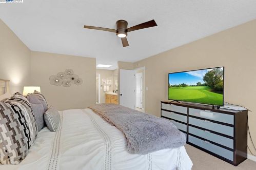 7426 Stonedale Dr, Pleasanton CA  94588-3737 exterior