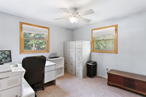 1900 Laura Ln, Waukesha WI  53186-2808 exterior