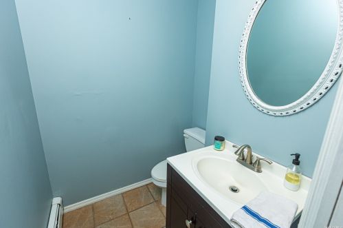 143 Sherbrooke Rd, North Lindenhurst NY  11757-1646 exterior