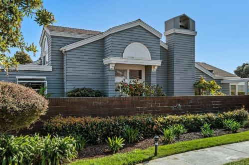 7405 Lantana Ter, Carlsbad CA  92011-4716 exterior