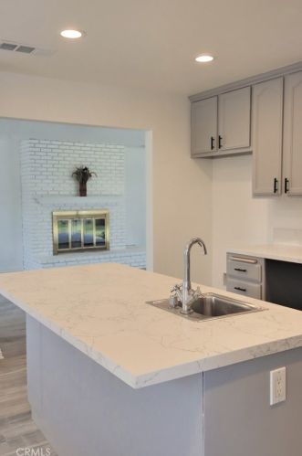 1378 1st Ave, Upland CA  91786-3220 exterior