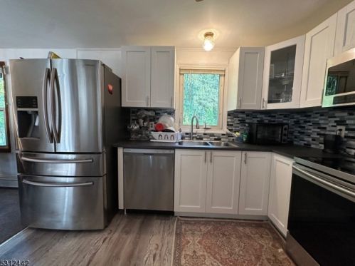 57 Edison Ave, Ogdensburg NJ  07439-1244 exterior