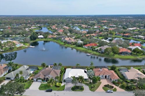 11268 Longshore Way, Naples FL 34119-8824 exterior