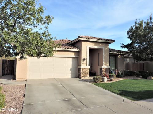 6679 Classic Way, Gilbert, AZ 85298-4052