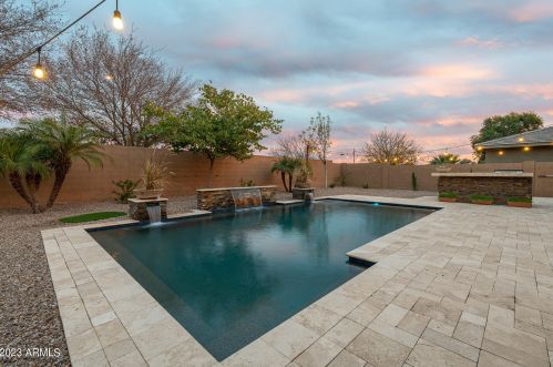 5471 Big Horn Pl, Chandler, AZ 85249-6082