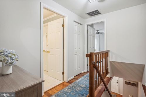 8518 Blue Rock Ln, Lorton VA  22079-3062 exterior