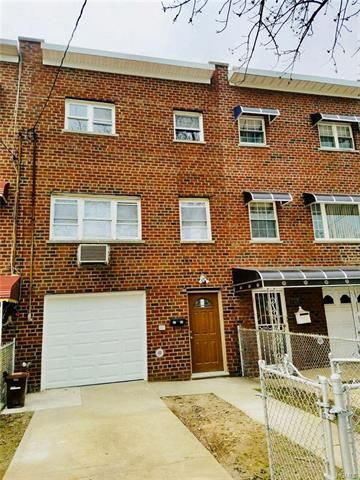 2733 Hone Ave, Bronx, NY 10469-4103