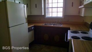 235 Greenway St, Dyersburg, TN 38024-2445