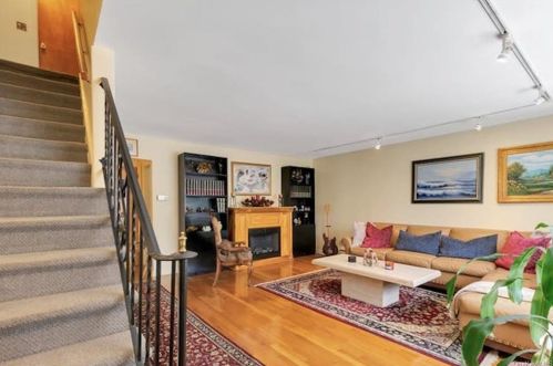 341 Sixth Ave, New Rochelle, NY 10803-1201