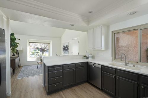 757 Rocking Horse Rd, Vista CA  92081-6740 exterior