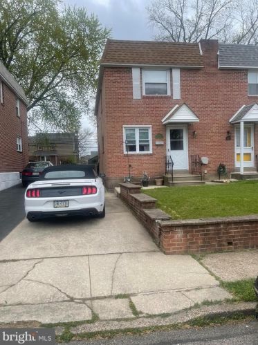 419 Folsom Ave, Prospect Park, PA 19076-2414