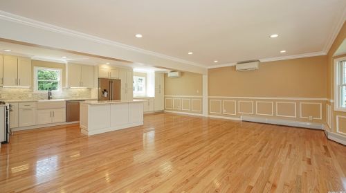 2092 Skipper Ct, North Bellmore NY  11710-3011 exterior