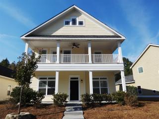 74 Heritage Pkwy, Bluffton SC  29910-4401 exterior