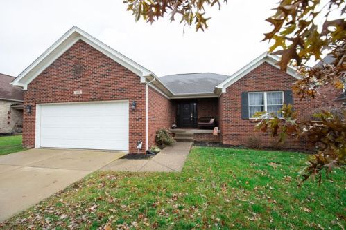 607 Harris Ridge Rd, Louisville, KY 40223-4805
