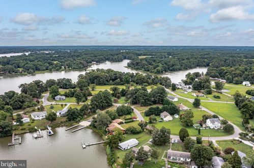 135 Osprey Dr, Montross VA  22520-4119 exterior