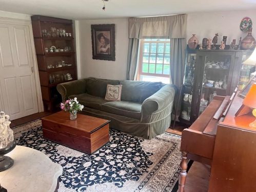 343 Beacon Dr, North Kingstown RI  02852-4630 exterior