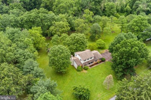 908 Cherry Hill Ln, Pottstown, PA 19465-7840