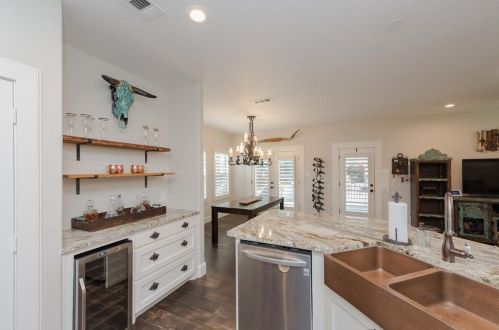 313 Collins St, Argyle TX  76226-2305 exterior