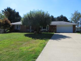 4455 Fruitland Ave, Fairhope, OH 44641-9407