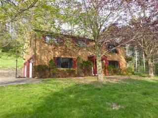2260 Montgomery Rd, Sewickley, PA 15143-9516