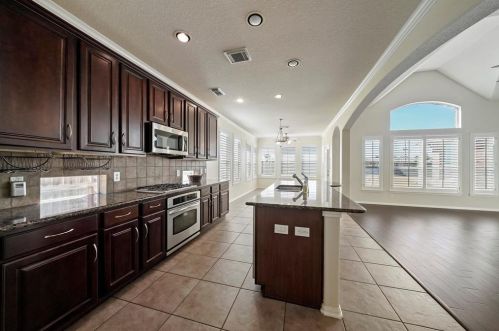 9402 Bearden Creek Ln, Humble, TX 77396-4240