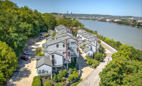 926 Virginia Ln, Covington, KY 41016-1600