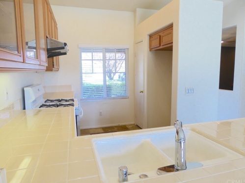 1219 Larkspur Ln, Beaumont CA  92223-2090 exterior