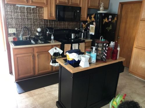 20 Burton St, Chicopee MA  01013-1528 exterior