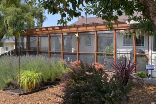 51 Autumn Leaf Dr, Santa Rosa, CA 95409-6242