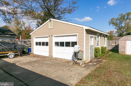 14 Hemsing Dr, Lumberton Township NJ  08048-3060 exterior