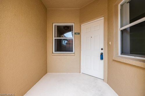 2530 Aspen Creek Ln, Naples, FL 34119-8985