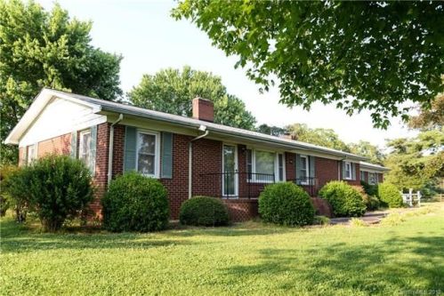936 Midway Rd, Statesville, NC 28625-8807