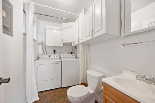 213 Hankey Farms Dr, Noblestown PA 15071-9301 exterior