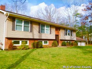 36 Whitney Dr, Woodstock, NY 12498-1934