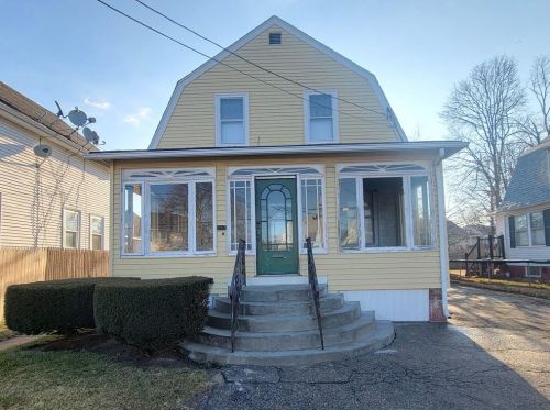 122 Warwick Ave, Providence RI  02905-3518 exterior