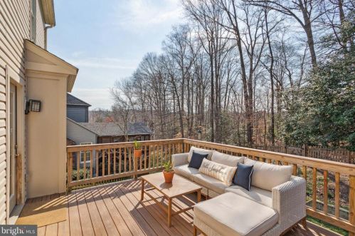 11824 Troika Ct, Woodbridge VA  22192-6282 exterior