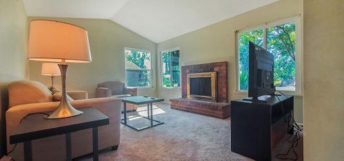 3025 Snowberry Ln, Modesto, CA 95354-3332